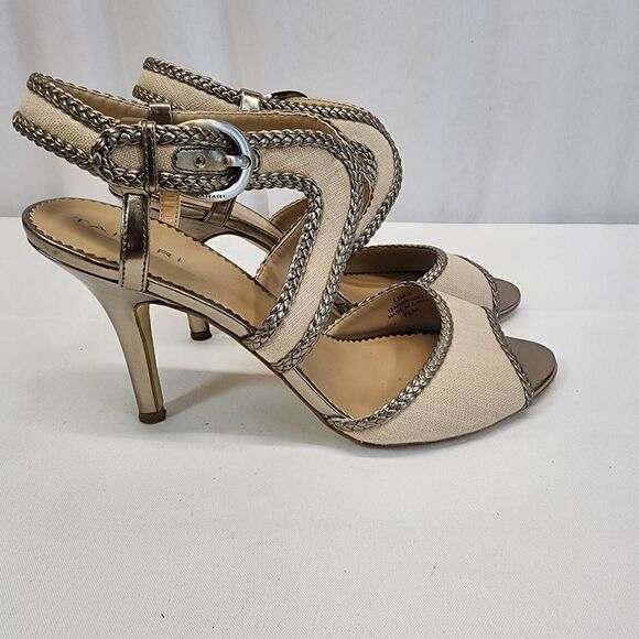 Tahari LIMA womens bown Silver high heels size 9.5M linen upper leather soles - Picture 3 of 11